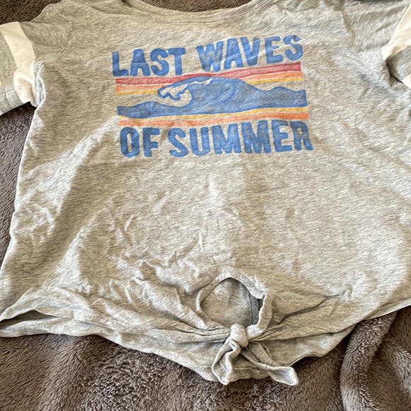 Old Navy Short-Sleeve Kids Small - Picture 4 of 4